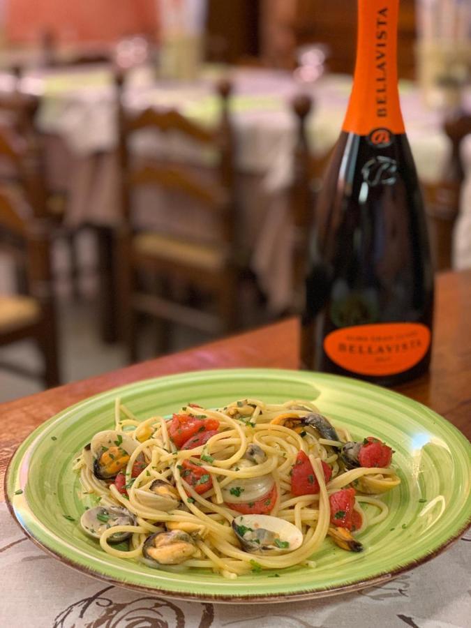 Albergo Ristorante Brera Inveruno Zewnętrze zdjęcie
